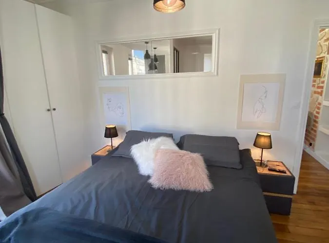 Bastille Belle Epoque Apartment *