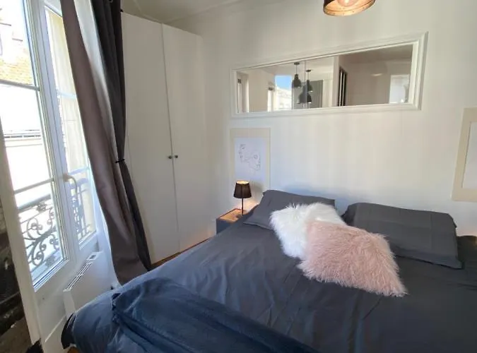 Bastille Belle Epoque Apartment Paris